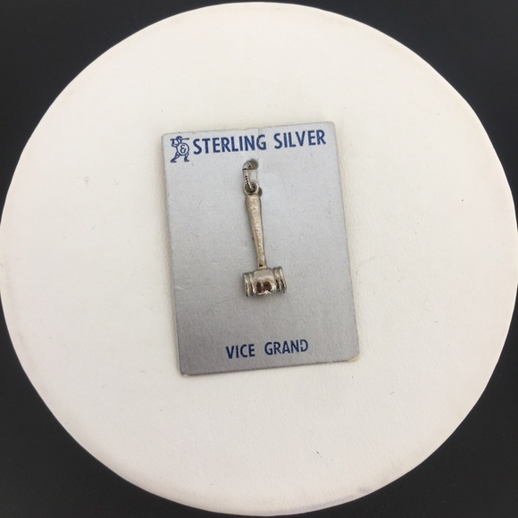 Vintage Sterling Silver Judge Court Gavel Charm Pendant Tiny Miniature NEW - Picture 3 of 6